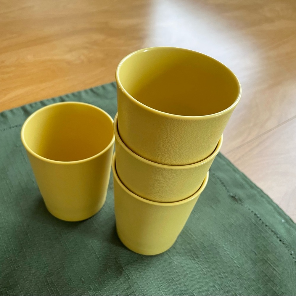 Vintage Tupperware Gold Tumblers